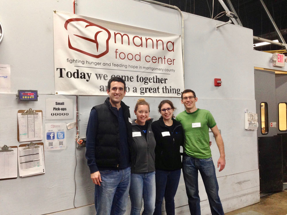 Xometry team volunteering Xometry team volunteering